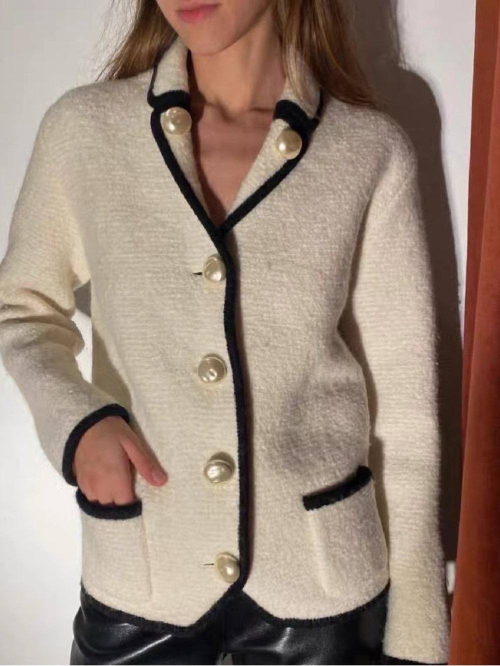 Authentic Louis Vuitton Cream Bouclé Jacket with Black Trim - Picture 8 of 10